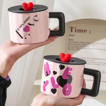 CHOPE - MUG EN VERRE AVEC COUVERCLE EN SILICONE A MOTIF LOVE -450ML- ≡ MINIMALL