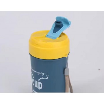 SET LUNCH BOX A COMPARTIMENT ET BOUTEILLE ALIMENTAIRE EN PVC ≡ MINIMALL